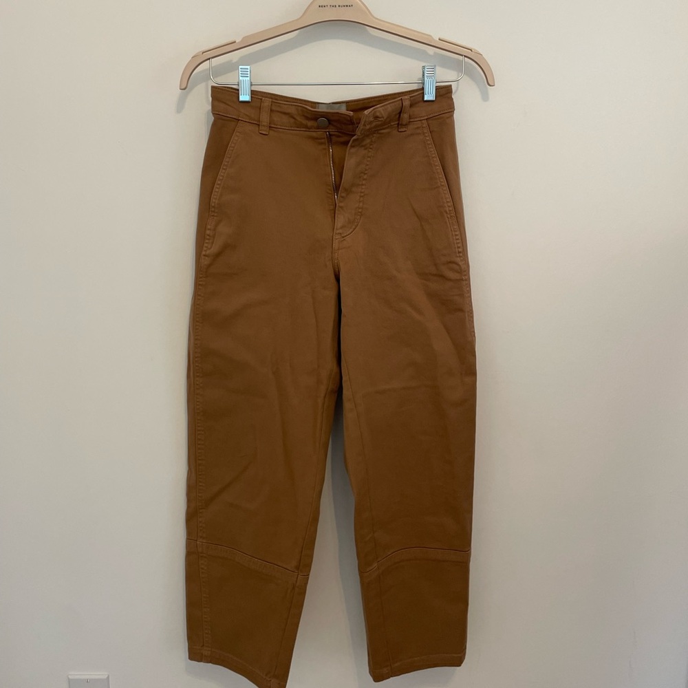 The Utility Barrel Pant
$88 size 2 never worn